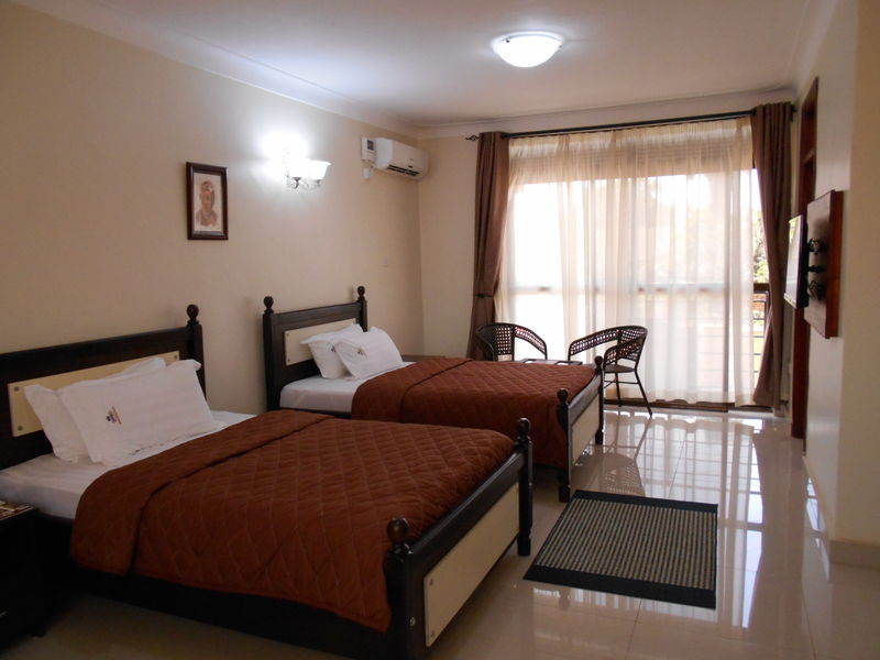 Marie'S Royale Hotel Кампала Экстерьер фото