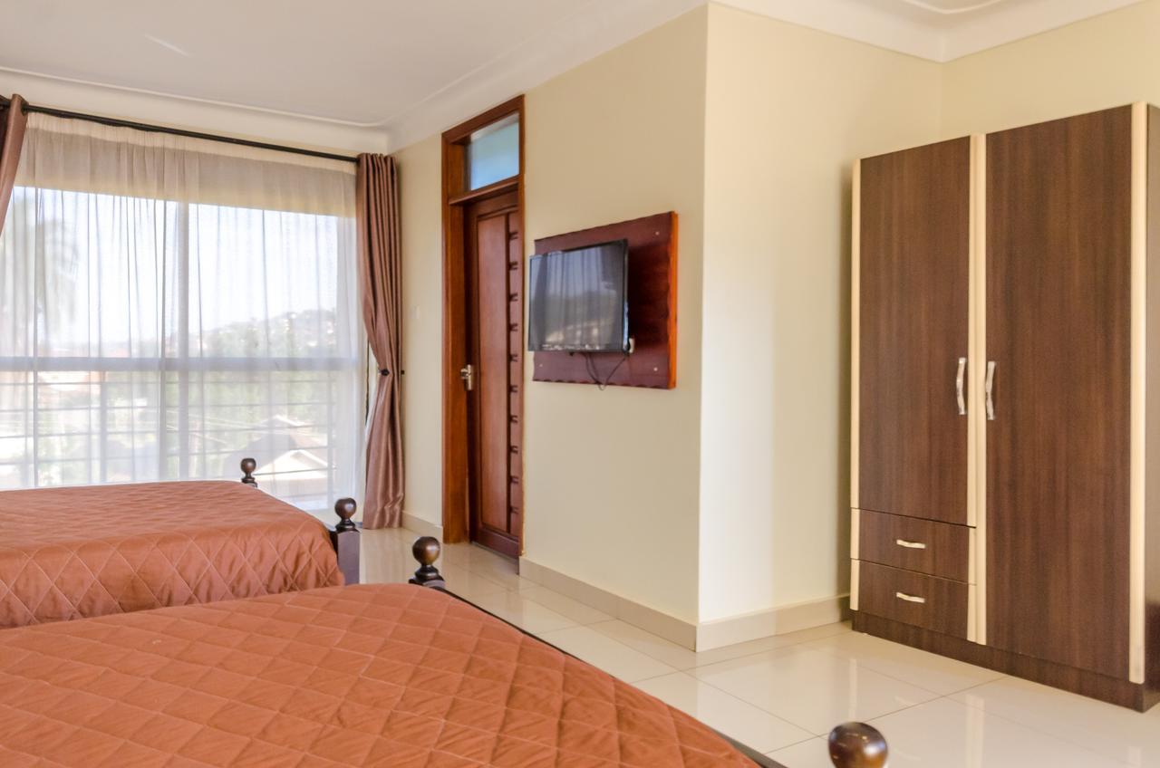 Marie'S Royale Hotel Кампала Экстерьер фото