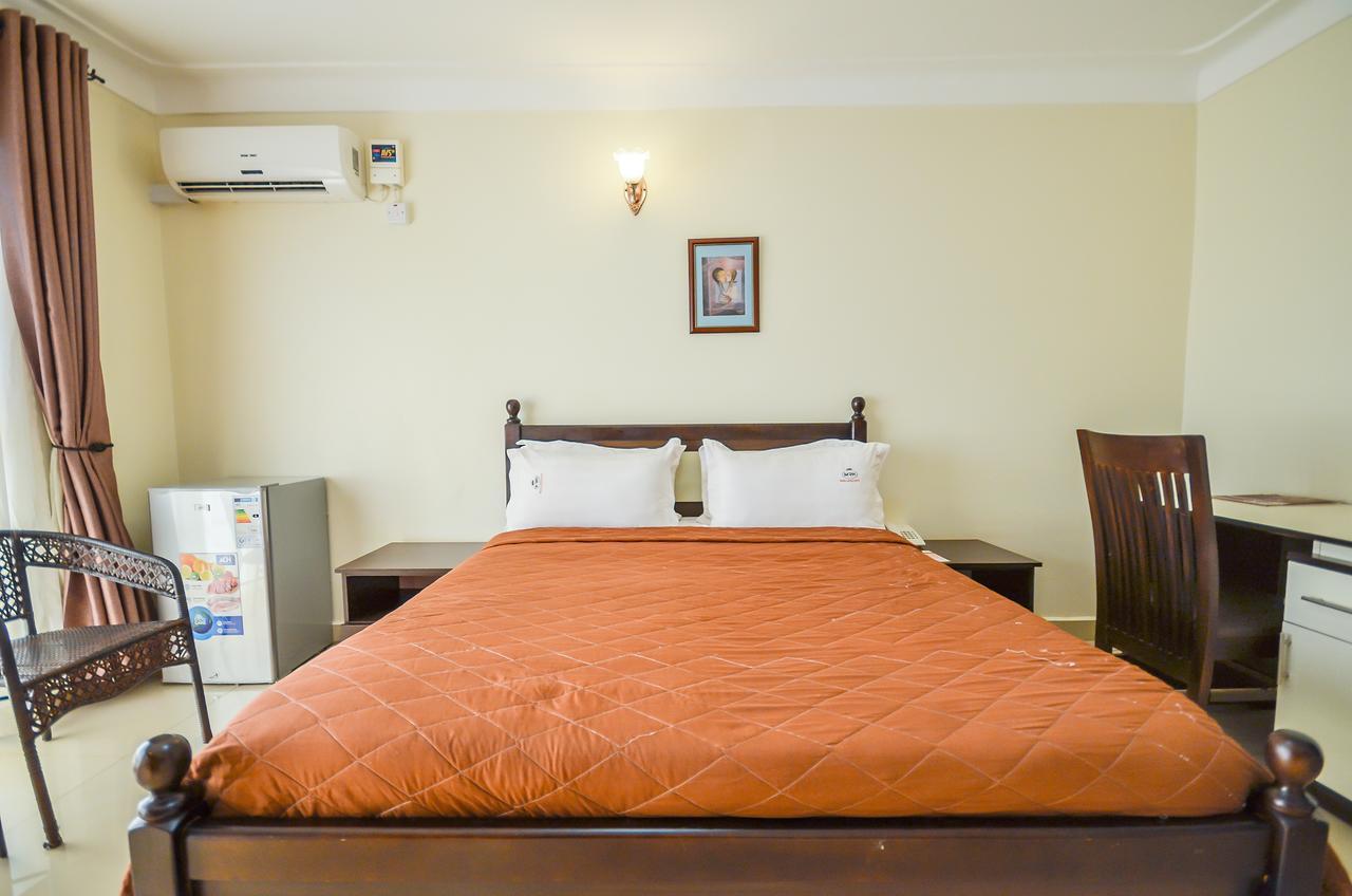 Marie'S Royale Hotel Кампала Экстерьер фото