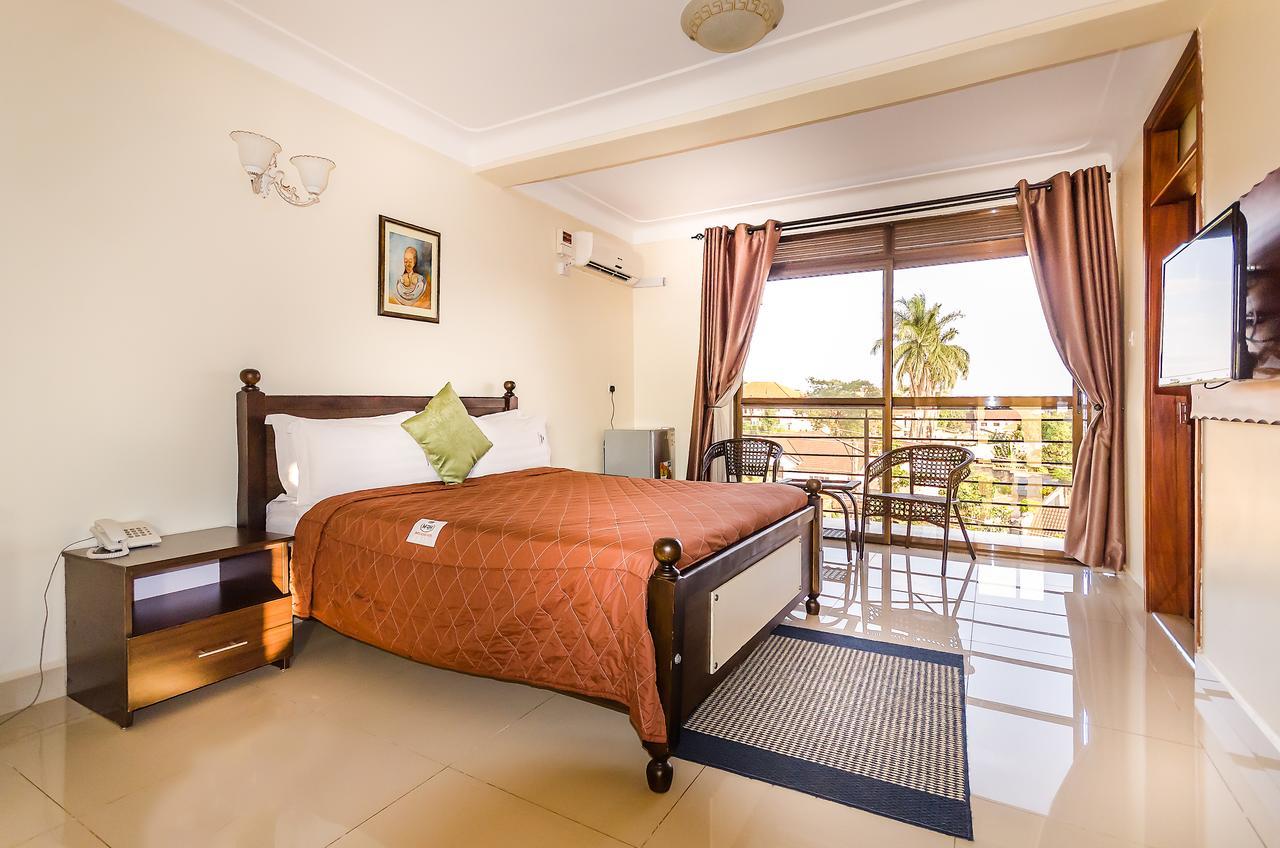 Marie'S Royale Hotel Кампала Экстерьер фото